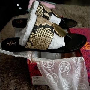 Tory Burch sandals sz 8 New